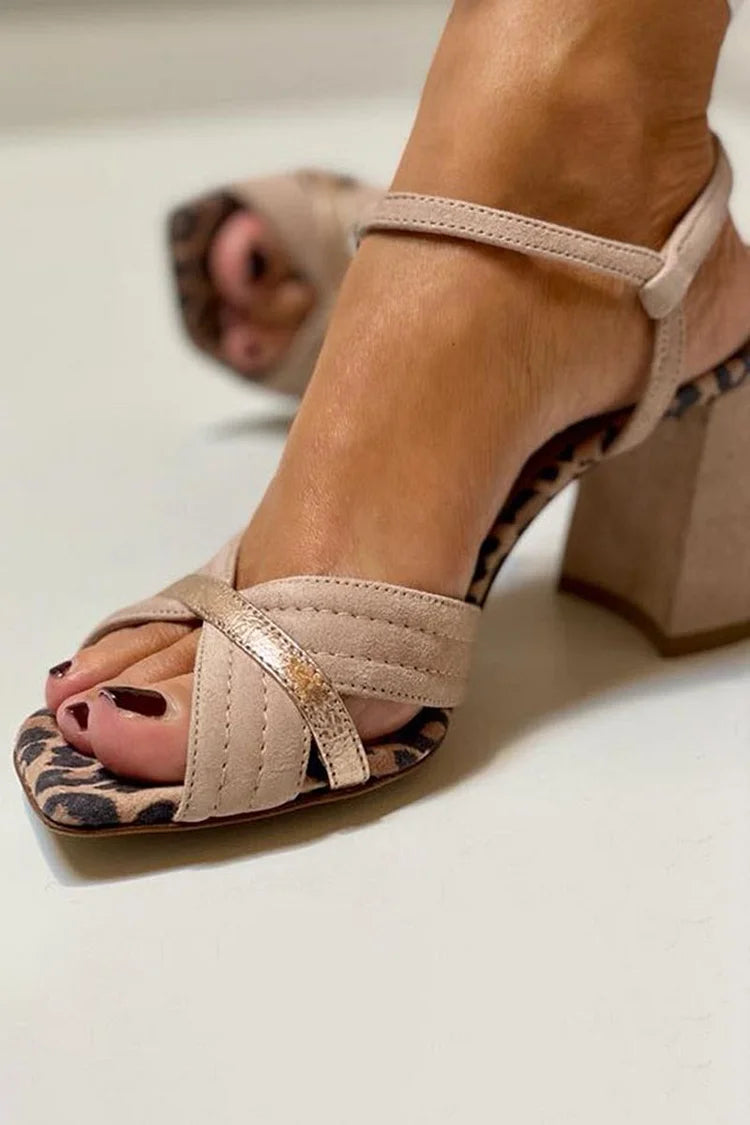 Talons larges peep toe imprimé léopard patchwork Kaki