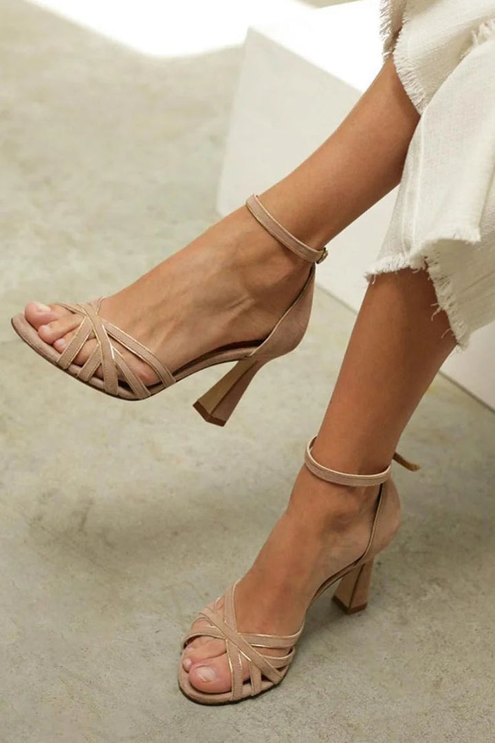 Talons aiguilles peep toe patchwork Marron avec bride de cheville et boucle