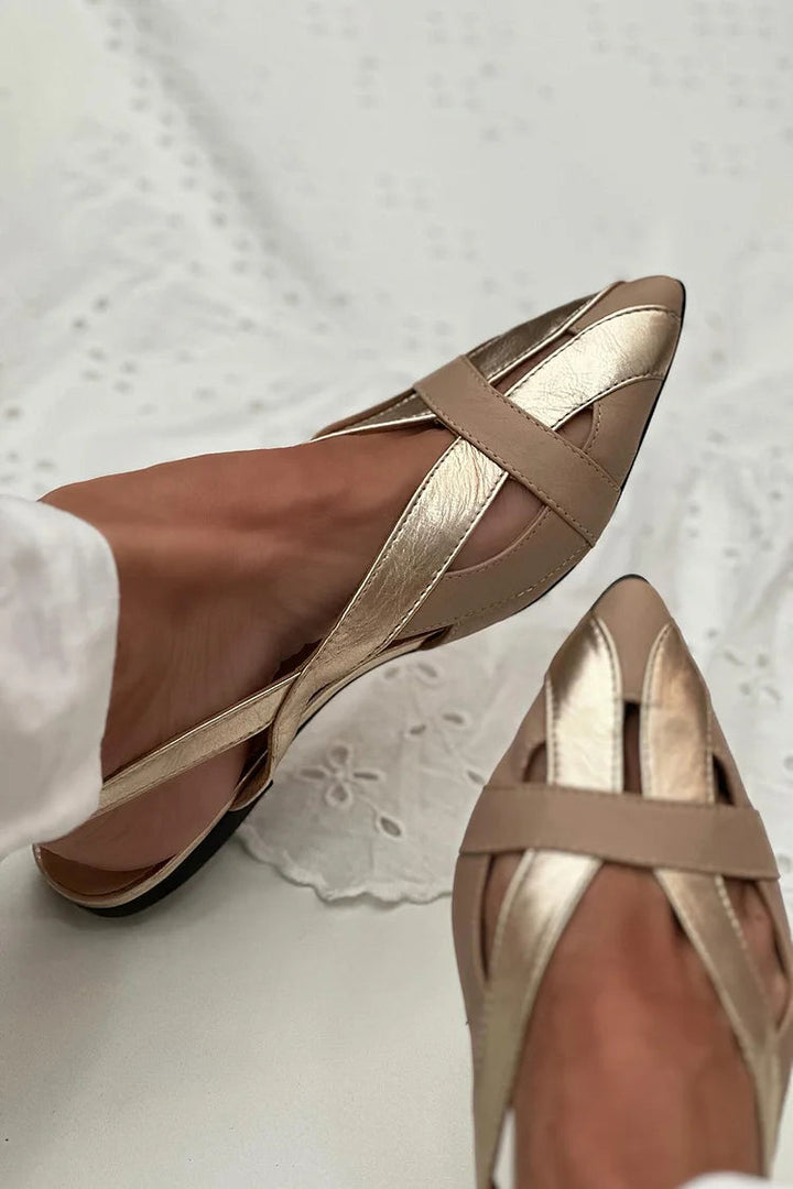Ballerines slingback découpées or à bout pointu