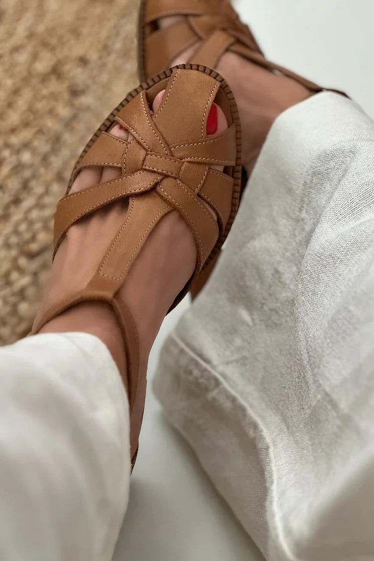 Talons larges cut-out tressés Marron avec boucle et bride en T