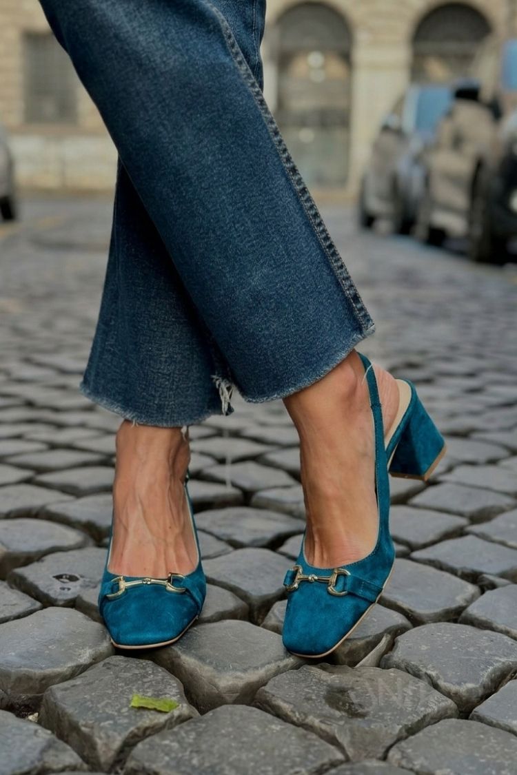 Talons bloc slingback en daim Olive
