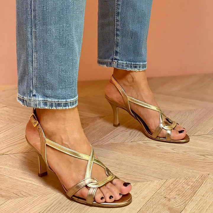 Talons aiguilles à bout ouvert en cuir confortables avec des brides