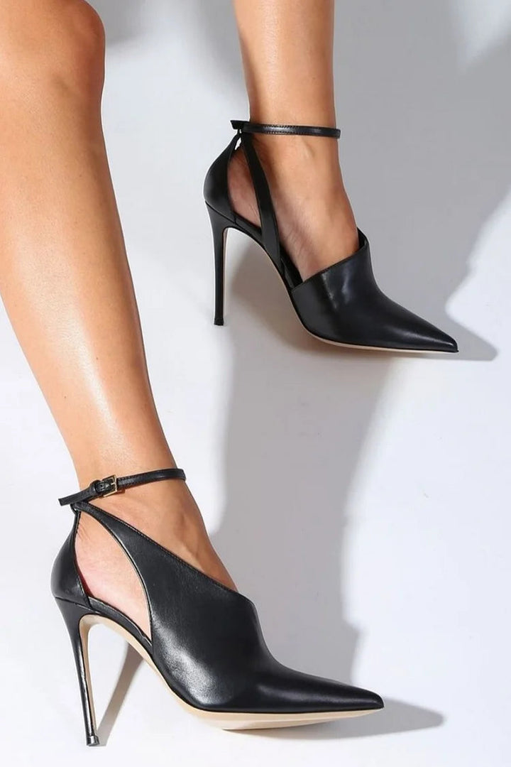 Talons aiguilles cut-out Noir à bout pointu avec bride de cheville et boucle