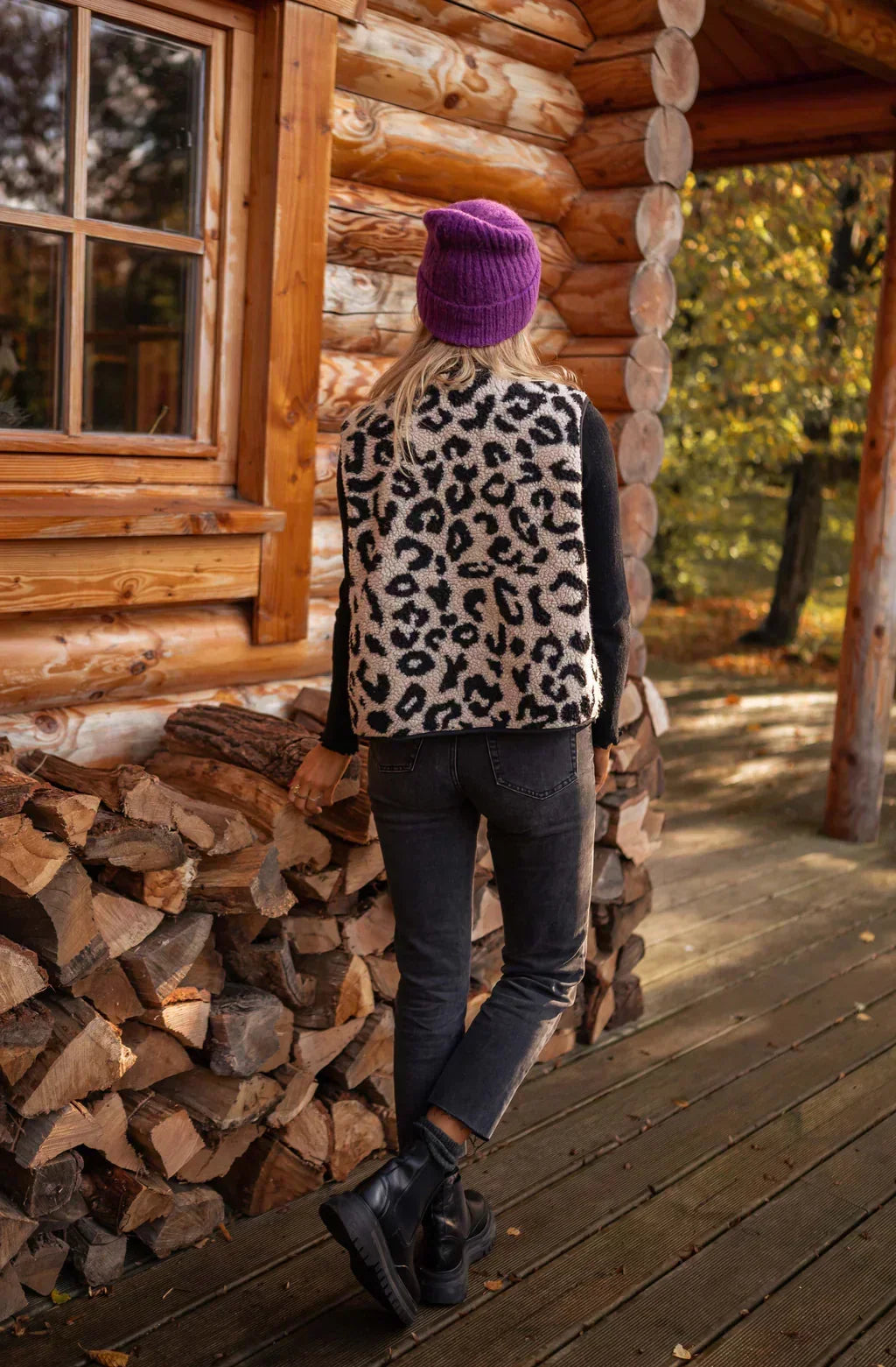 ASTRID™ | Le Gilet Léopard