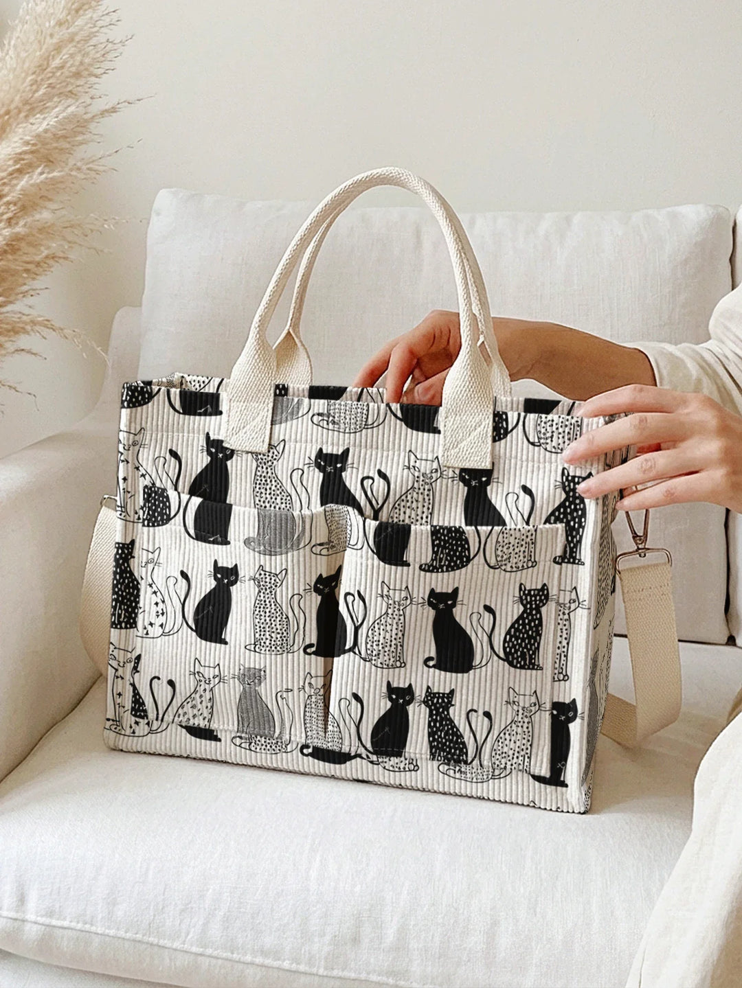 Noa | Sac cabas en velours côtelé petits chats graphiques