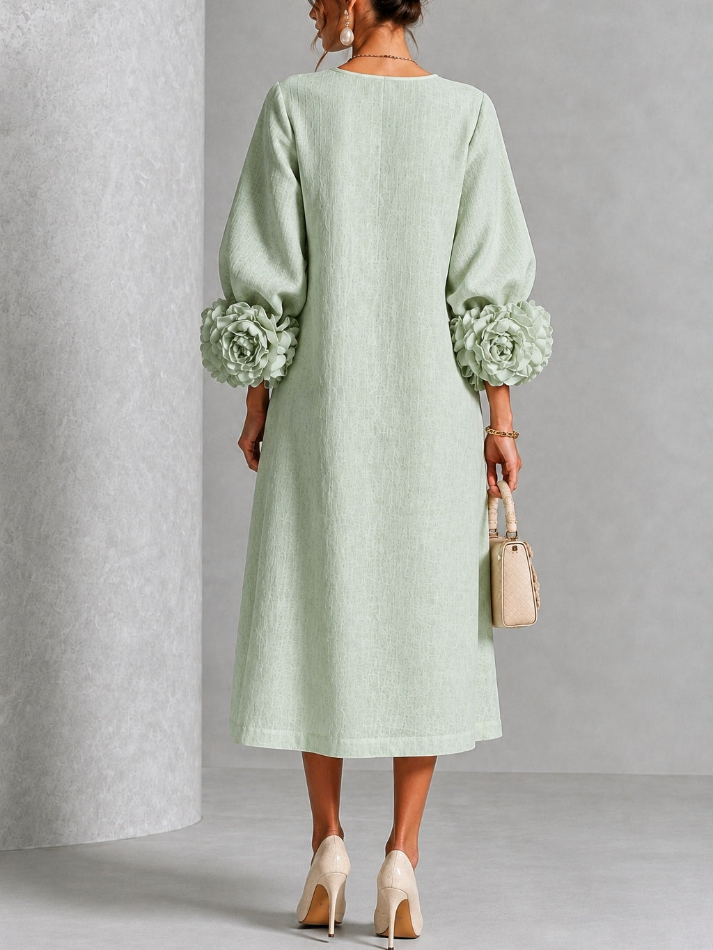 Clarisse | Robe midi à manches bouffantes et boutons fleuris
