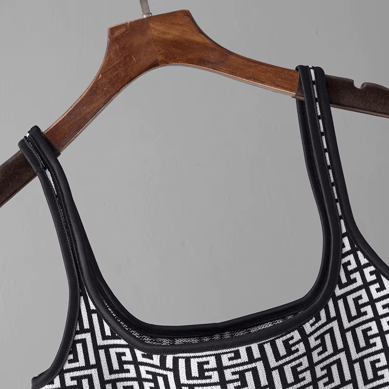 Avery™ - Costume trois pièces à col O en tartan rétro élégant