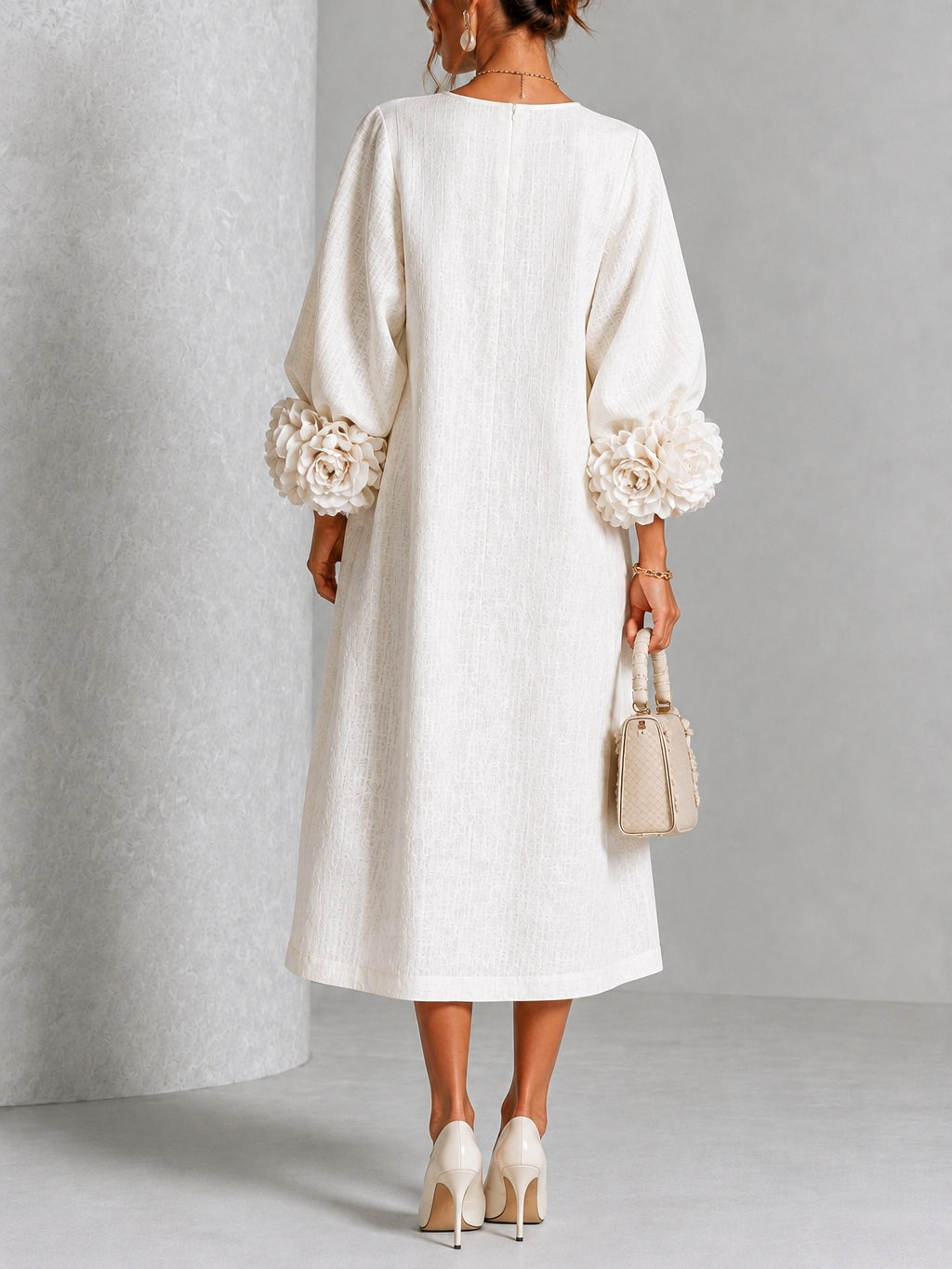 Clarisse | Robe midi à manches bouffantes et boutons fleuris