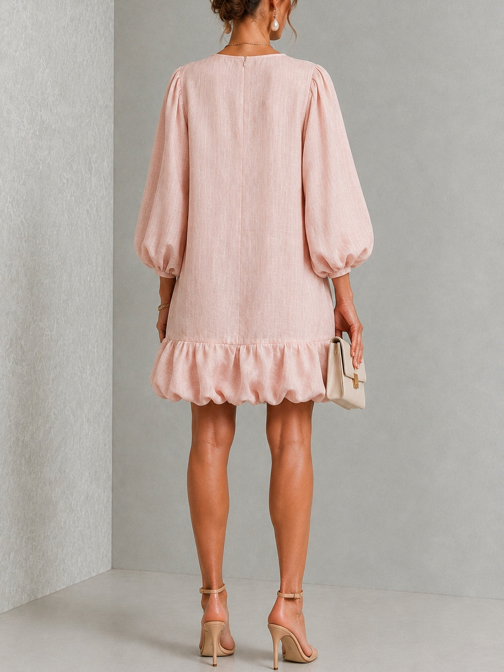 Lalie | Robe courte à boutons fleuris et ourlet bouillonné