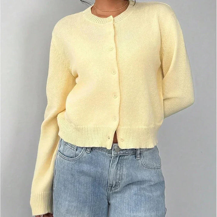 Maryse | Cardigan classique à col rond et boutons